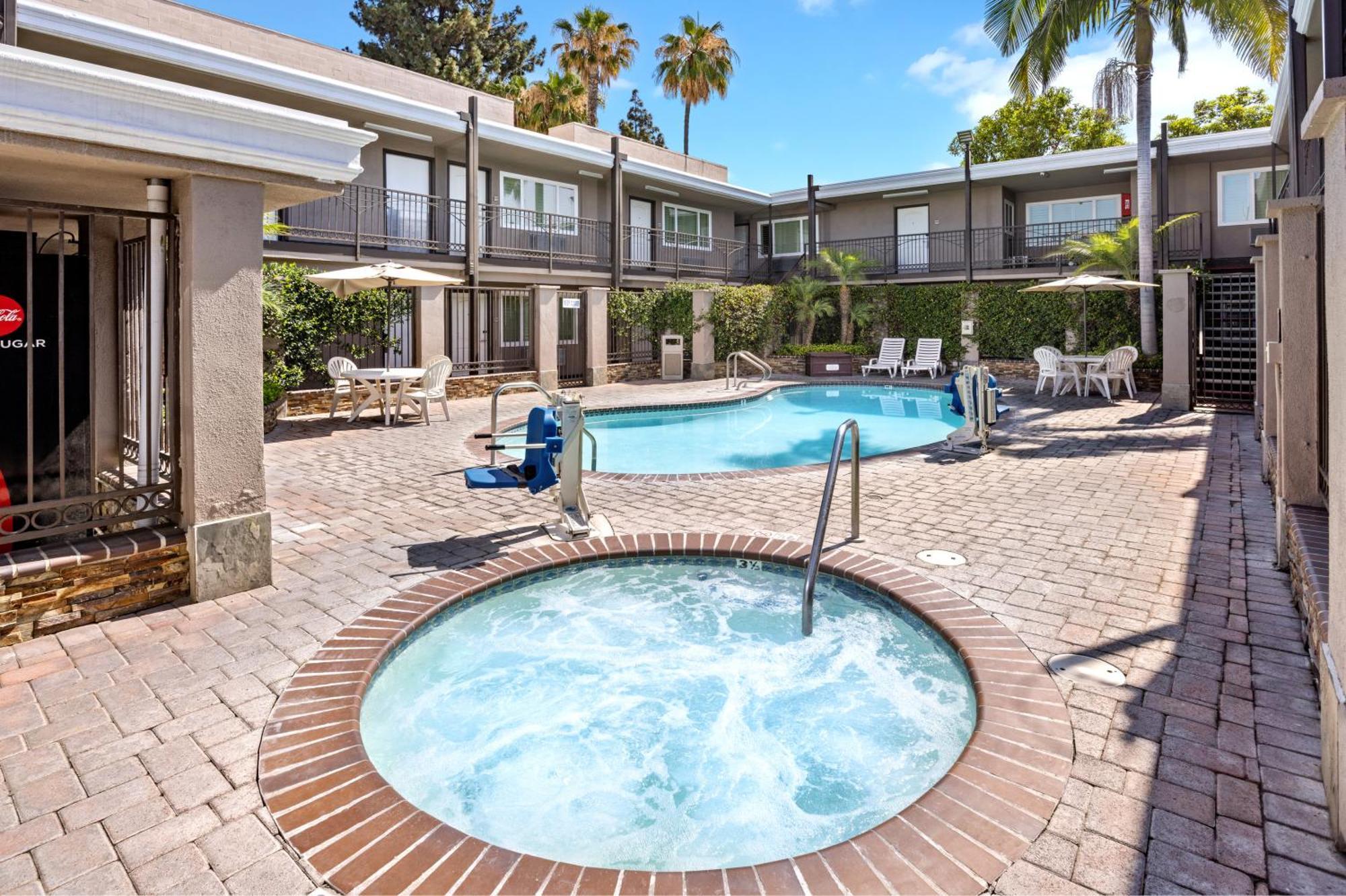 Del Sol Inn Anaheim Buitenkant foto